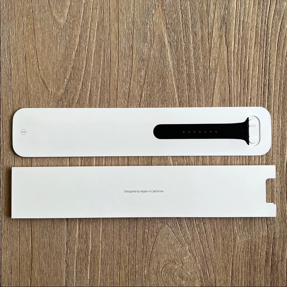 New Apple Watch Series 3 Adj. Strap Only S/M NWOT